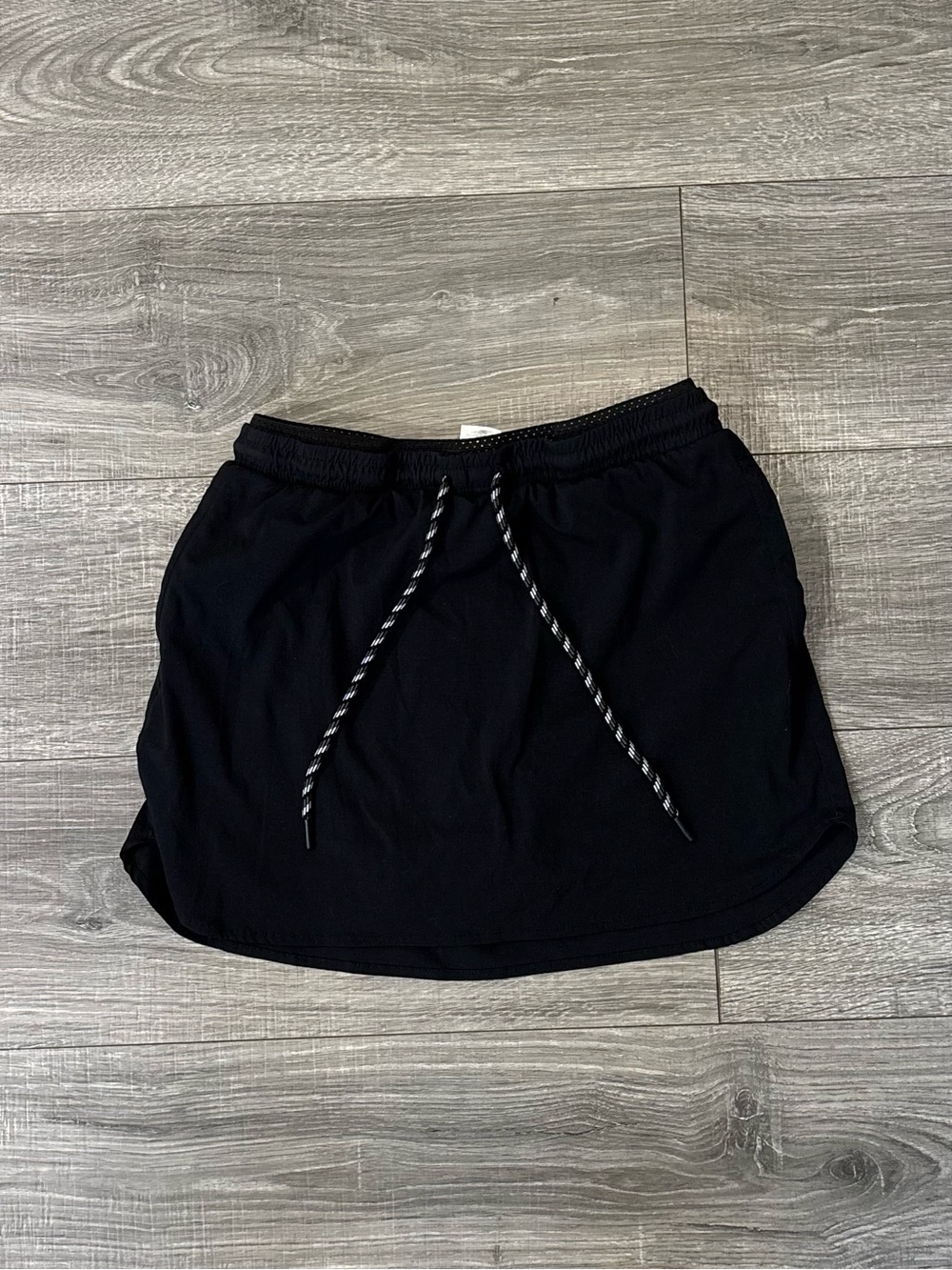 Woven Trek Women’s Black Pull On Sport Skort With Inner Shorts Size M